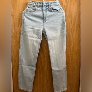 American Eagle High Rise Mom Jeans